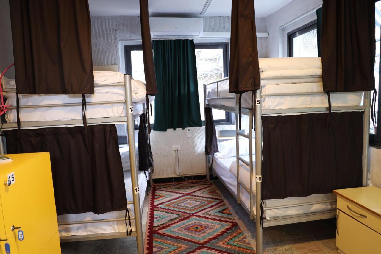 Hoja Hostel Tirana Eksteriør billede