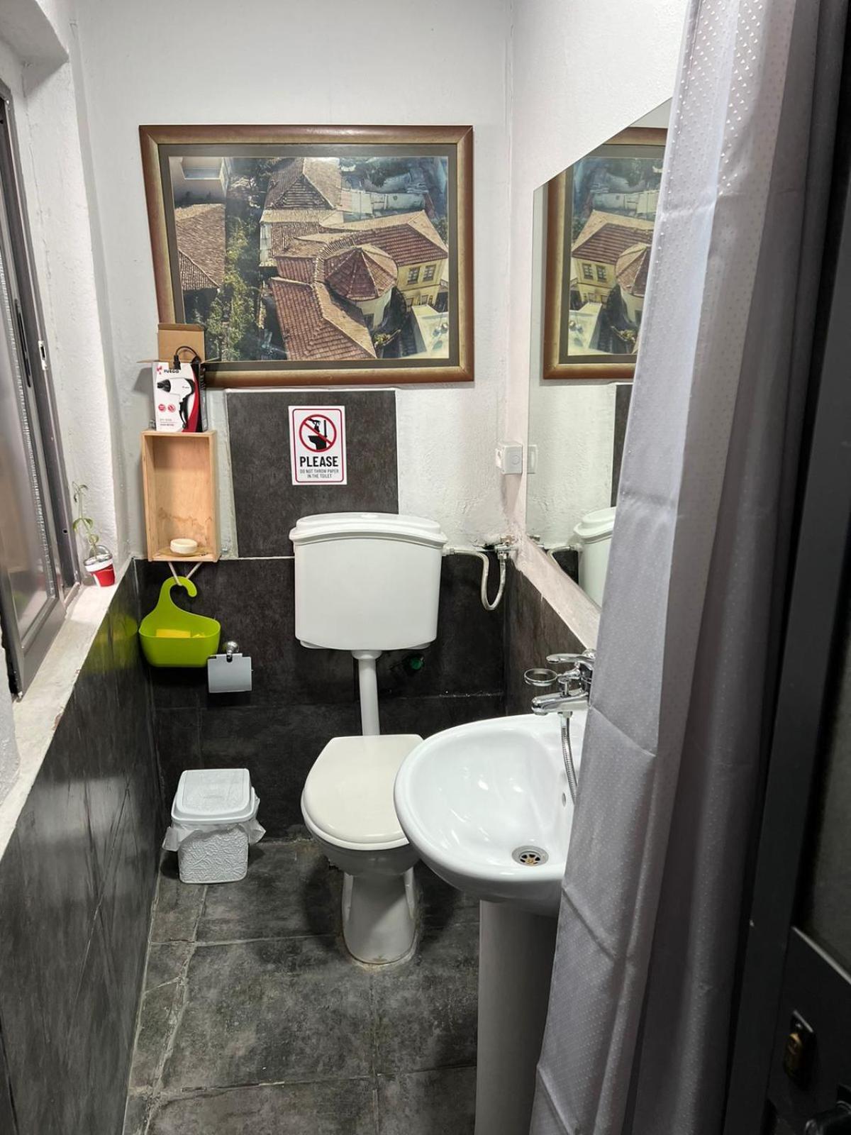 Hoja Hostel Tirana Eksteriør billede